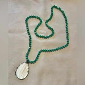NWoT Aquamarine-Green Beaded Statement Necklace w/ Shell & Crystal Pendant